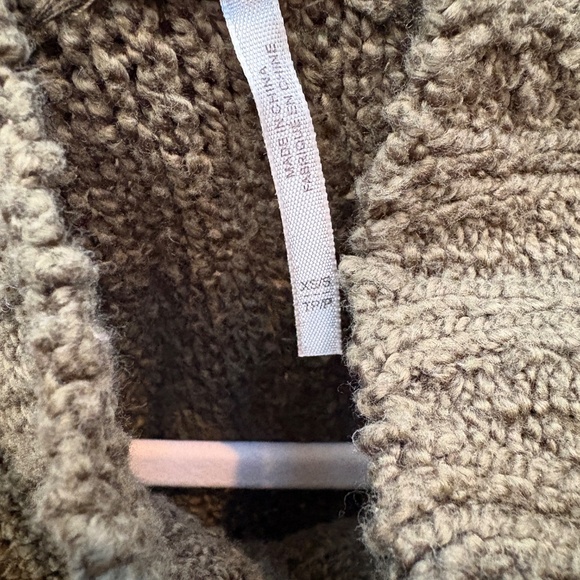 XS Dark Green Free People Poncho Sweater - Picture 2 of 5